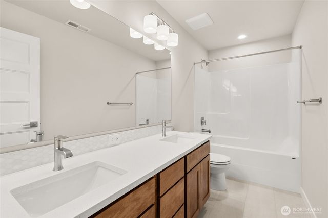 902 Bodie Street SE, Lacey, WA 98513