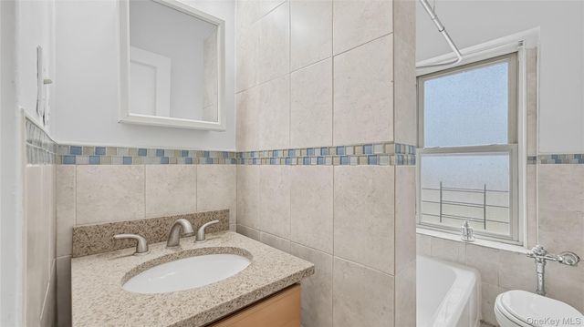 2190 Boston Road 3A, Bronx, NY 10462