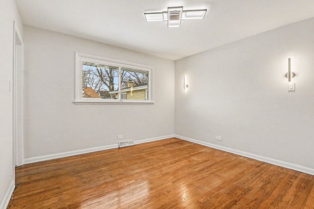 16914 Parkside Avenue, South Holland, IL 60473