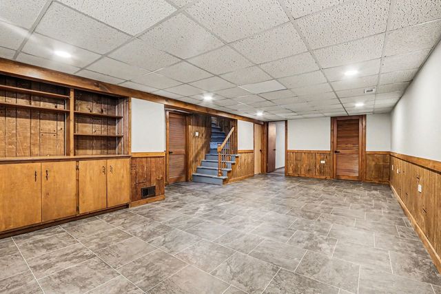 16914 Parkside Avenue, South Holland, IL 60473