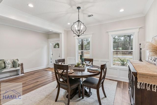 88 Northshore Ave, Jesup, GA 31545