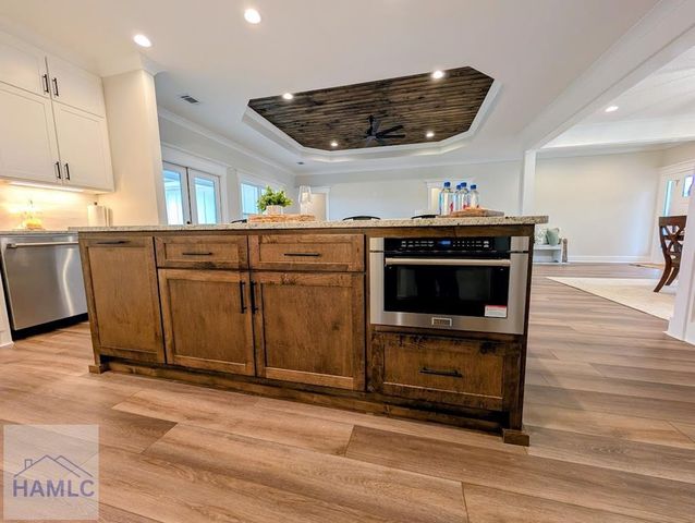 88 Northshore Ave, Jesup, GA 31545