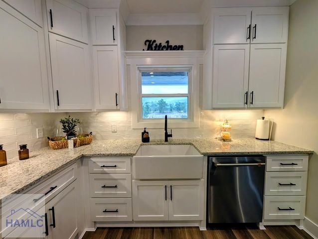 88 Northshore Ave, Jesup, GA 31545