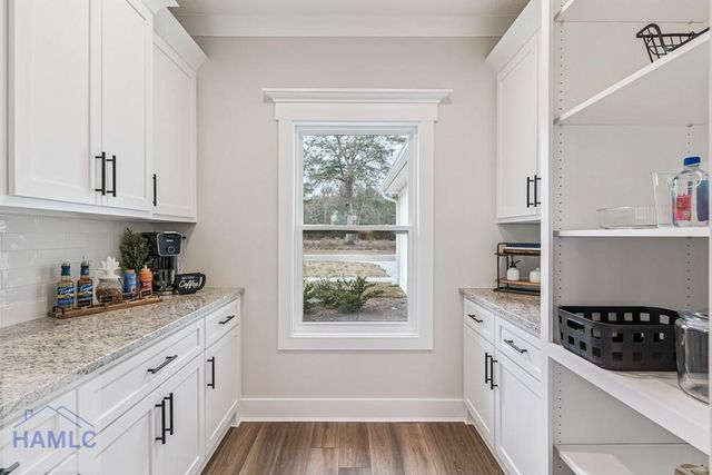 88 Northshore Ave, Jesup, GA 31545