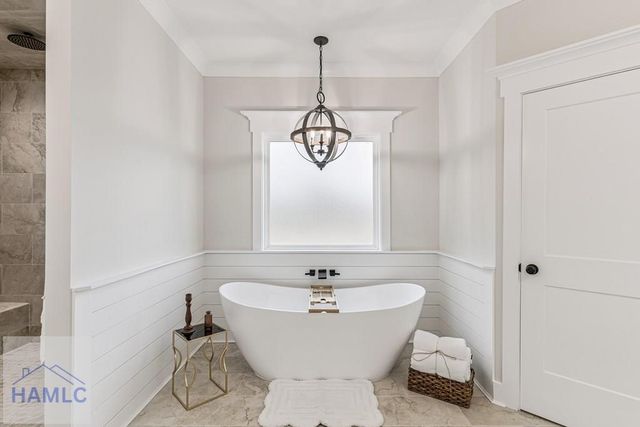 88 Northshore Ave, Jesup, GA 31545