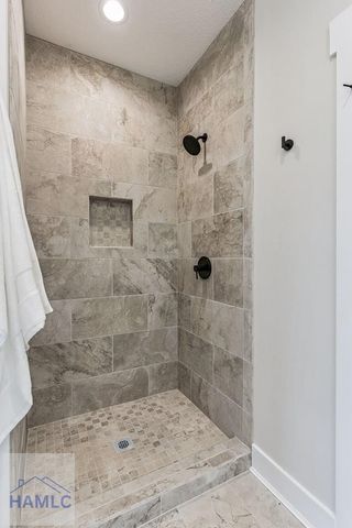 88 Northshore Ave, Jesup, GA 31545