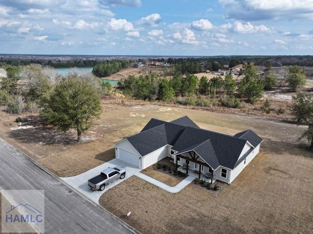 88 Northshore Ave, Jesup, GA 31545