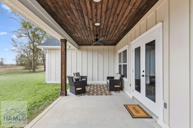 88 Northshore Ave, Jesup, GA 31545