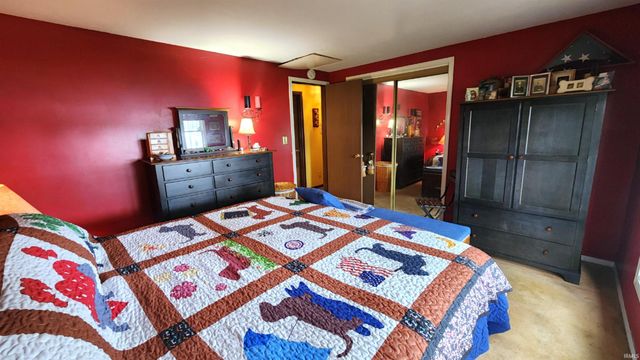 10959 E Tippecanoe Drive, Walkerton, IN 46574