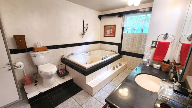 10959 E Tippecanoe Drive, Walkerton, IN 46574