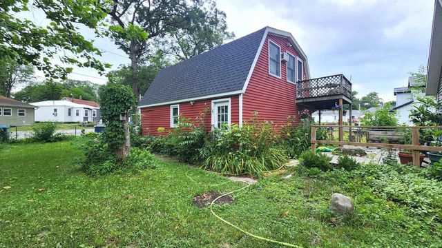 10959 E Tippecanoe Drive, Walkerton, IN 46574