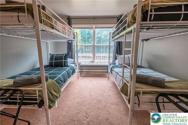 7021 Vista Drive, Coolbaugh Twp, PA 18466