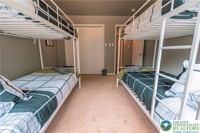 7021 Vista Drive, Coolbaugh Twp, PA 18466