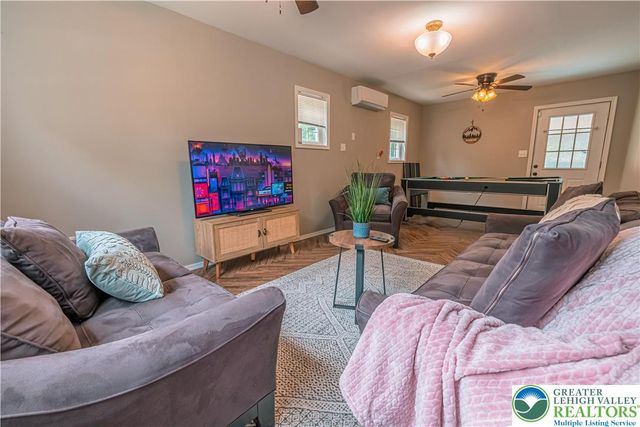 7021 Vista Drive, Coolbaugh Twp, PA 18466