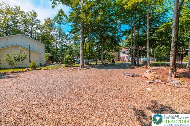 7021 Vista Drive, Coolbaugh Twp, PA 18466