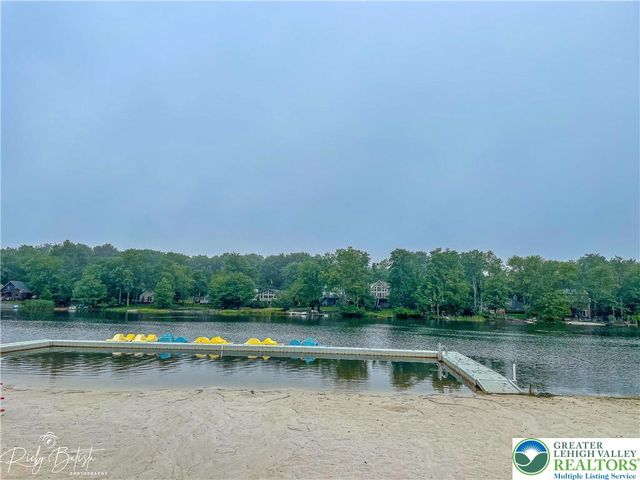 7021 Vista Drive, Coolbaugh Twp, PA 18466