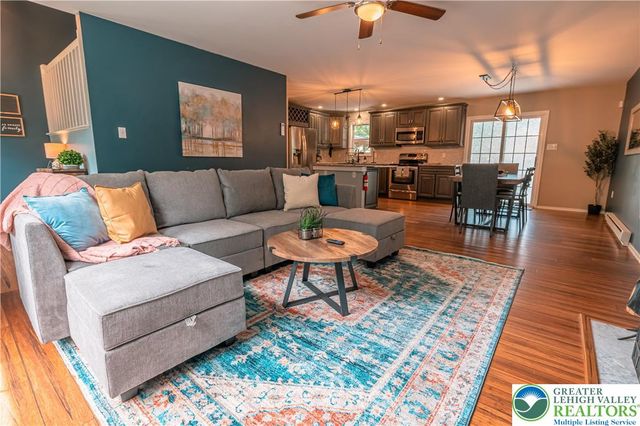 7021 Vista Drive, Coolbaugh Twp, PA 18466