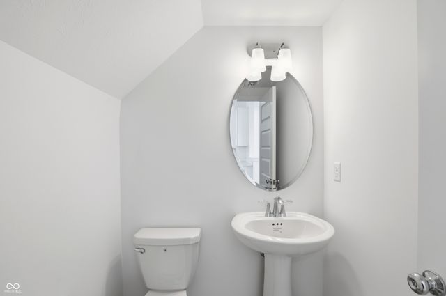 6614 Halsey Street, Zionsville, IN 46077