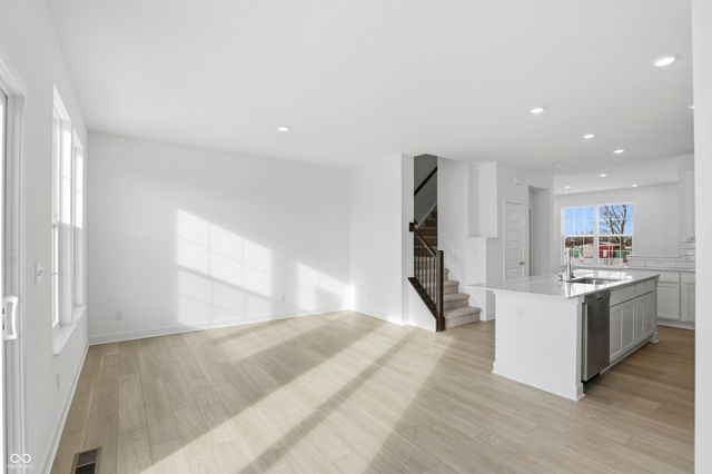 6614 Halsey Street, Zionsville, IN 46077