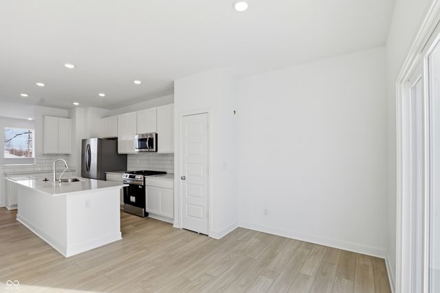 6614 Halsey Street, Zionsville, IN 46077