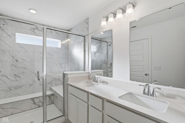 6614 Halsey Street, Zionsville, IN 46077