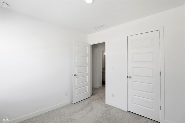 6614 Halsey Street, Zionsville, IN 46077