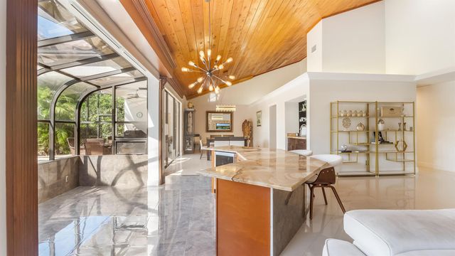 10571 Boca Woods Lane, Boca Raton, FL 33428