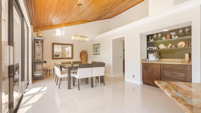 10571 Boca Woods Lane, Boca Raton, FL 33428