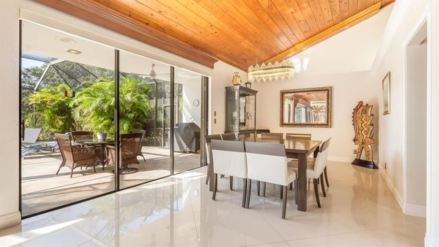 10571 Boca Woods Lane, Boca Raton, FL 33428