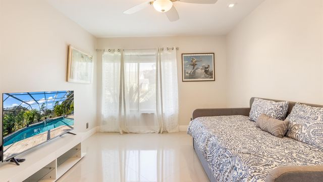 10571 Boca Woods Lane, Boca Raton, FL 33428