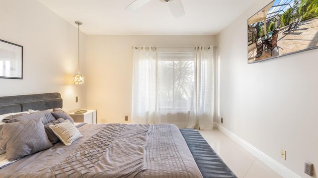 10571 Boca Woods Lane, Boca Raton, FL 33428