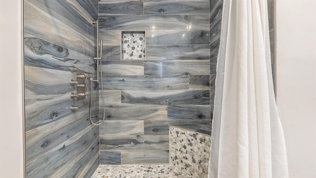 10571 Boca Woods Lane, Boca Raton, FL 33428