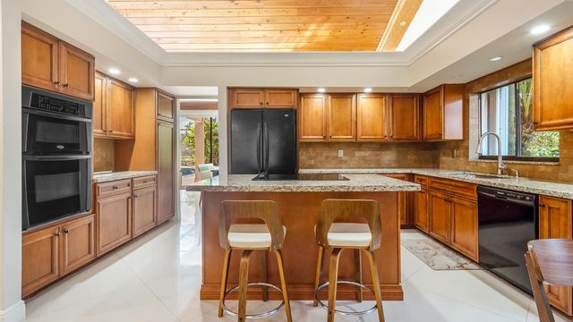 10571 Boca Woods Lane, Boca Raton, FL 33428