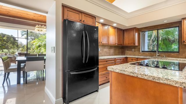 10571 Boca Woods Lane, Boca Raton, FL 33428