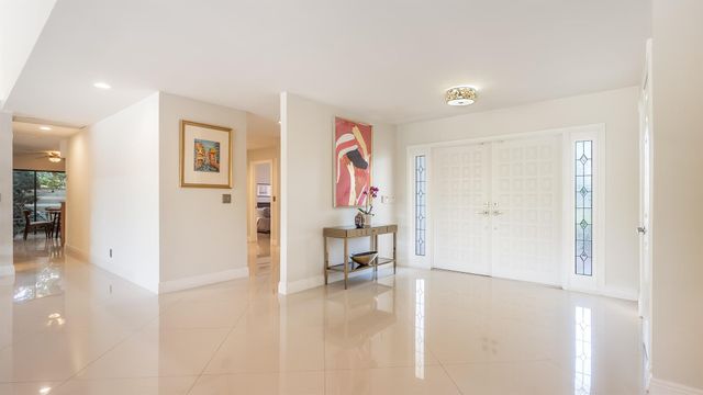 10571 Boca Woods Lane, Boca Raton, FL 33428