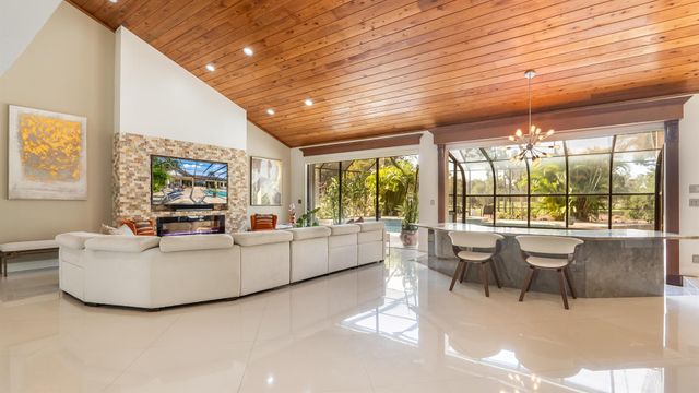 10571 Boca Woods Lane, Boca Raton, FL 33428