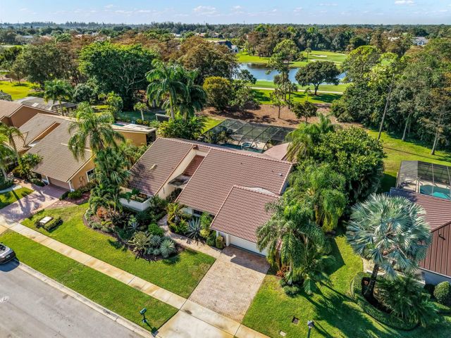 10571 Boca Woods Lane, Boca Raton, FL 33428
