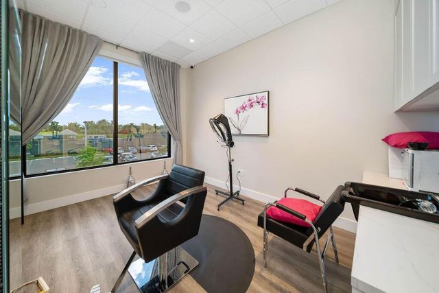 10571 Boca Woods Lane, Boca Raton, FL 33428