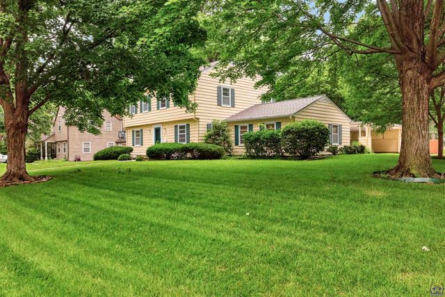 3535 SW Avalon LN, Topeka, KS 66604