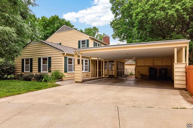 3535 SW Avalon LN, Topeka, KS 66604