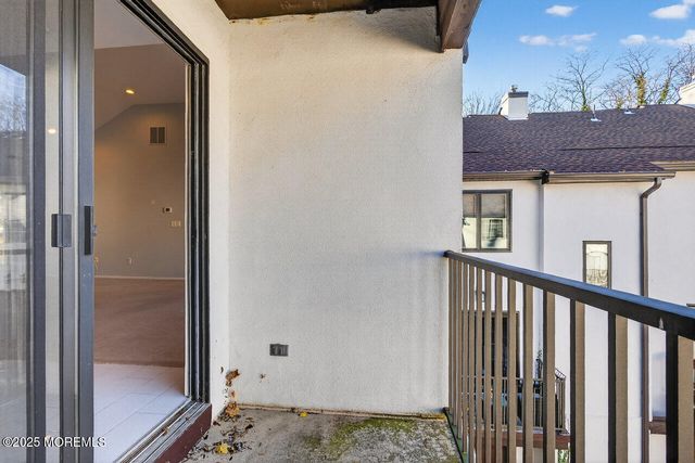 61 Tower Hill Drive 708, Red Bank, NJ 07701