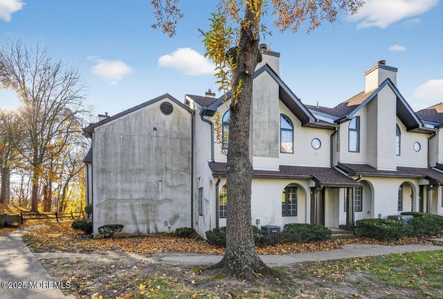 61 Tower Hill Drive 708, Red Bank, NJ 07701