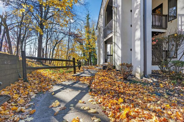 61 Tower Hill Drive 708, Red Bank, NJ 07701