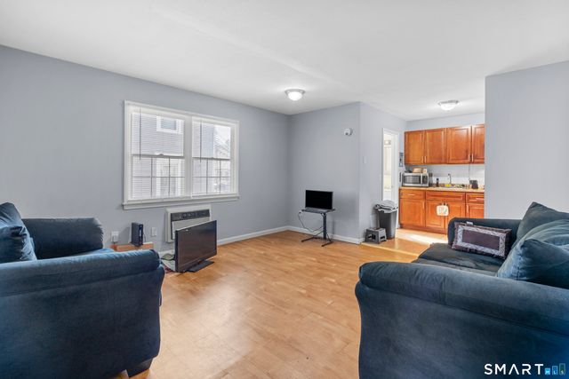 25-37 Piedmont Street, Waterbury, CT 06706
