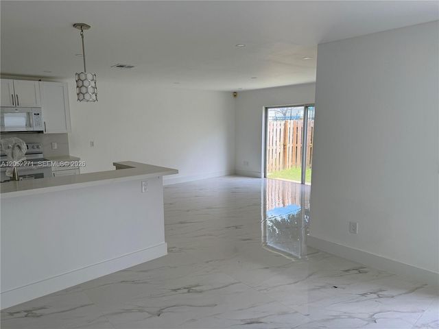 13887 SW 103rd Lane, Miami, FL 33186