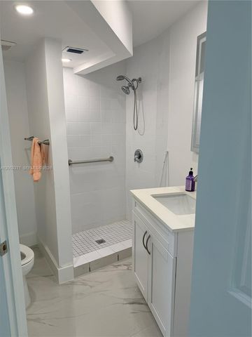 13887 SW 103rd Lane, Miami, FL 33186