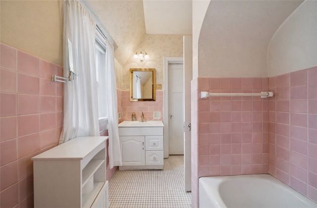 419 N Main St, City Of Greensburg, PA 15601