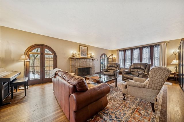 419 N Main St, City Of Greensburg, PA 15601