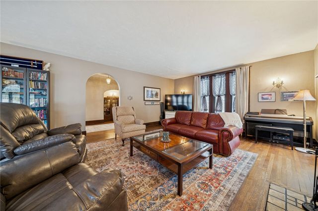 419 N Main St, City Of Greensburg, PA 15601