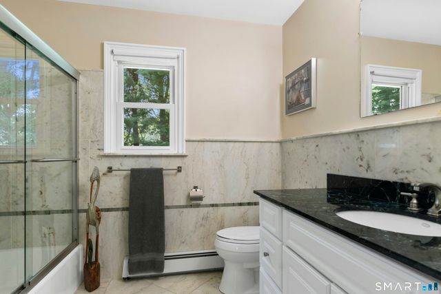 6 Webster Place, Newtown, CT 06470